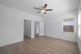5230 Big Dipper Dr, Iowa Colony, TX 77583 - Photo 8
