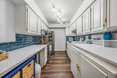 359 N Post Oak Lane #219, Houston, TX 77024 - Photo 14