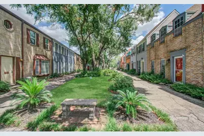 5208 Arboles Drive #C4, Houston, TX 77035 - Photo 1