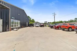 12827 Hwy 105 E, Conroe, TX 77306 - Photo 4