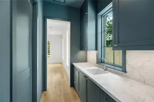 713 W 42nd St, Houston, TX 77018 - Photo 10