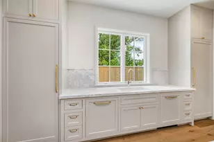 713 W 42nd St, Houston, TX 77018 - Photo 8