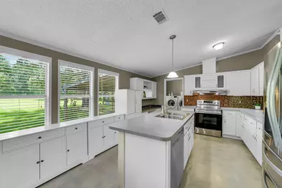 8426 Hoda Drive, Conroe, TX 77303 - Photo 8