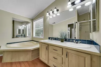 8426 Hoda Drive, Conroe, TX 77303 - Photo 18