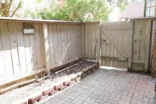 2255 Braeswood Park Dr, Houston, TX 77030 - Photo 30