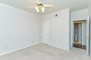 2255 Braeswood Park Dr, Houston, TX 77030 - Photo 14