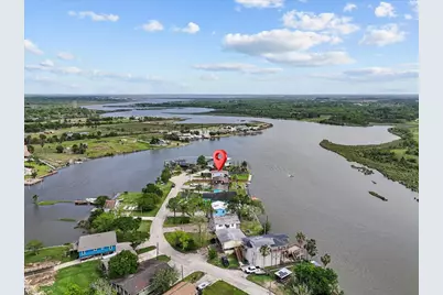 5030 Scenic Drive, Dickinson, TX 77539 - Photo 14