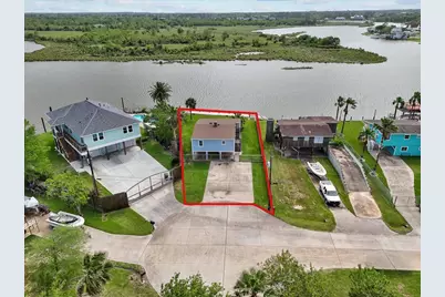 5030 Scenic Drive, Dickinson, TX 77539 - Photo 1