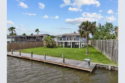 5030 Scenic Drive, Dickinson, TX 77539 - Photo 8