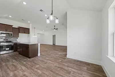 8 Gemstone Court, Angleton, TX 77515 - Photo 8