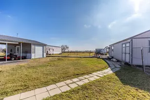 2752 Remmert Rd, Bellville, TX 77418 - Photo 16