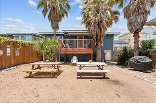1310 Ave N 1/2, Galveston, TX 77550 - Photo 18