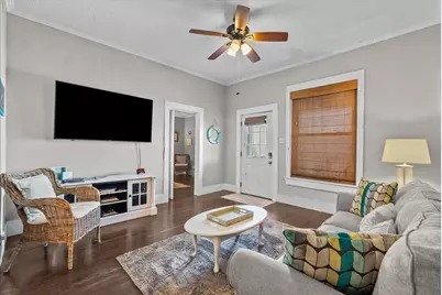 1310 Avenue N 1/2, Galveston, TX 77550 - Photo 8