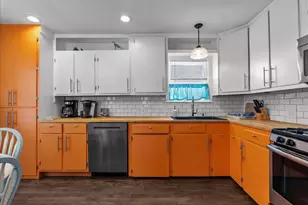 1310 Ave N 1/2, Galveston, TX 77550 - Photo 24