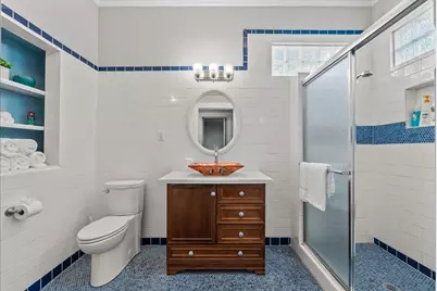 1310 Avenue N 1/2, Galveston, TX 77550 - Photo 2