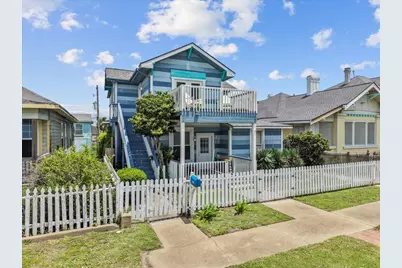 1310 Avenue N 1/2, Galveston, TX 77550 - Photo 1