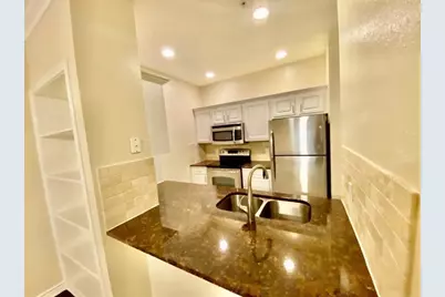 1919 Post Oak Park Dr Drive #2202, Houston, TX 77027 - Photo 6