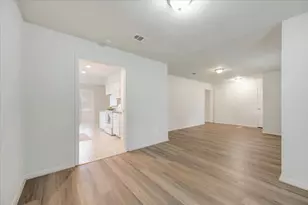 15710 Spring Forest Dr, Houston, TX 77059 - Photo 6