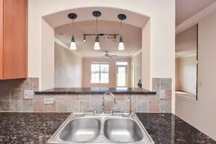 1711 Old Spanish Trl, Houston, TX 77054 - Photo 8