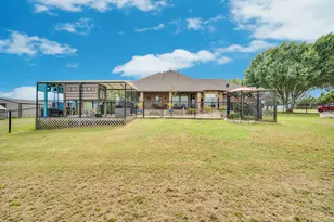 241 Cody Rd, Ennis, TX 75119 - Photo 40