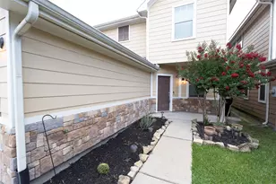 6442 Wilshire Lakes, Houston, TX 77040 - Photo 2