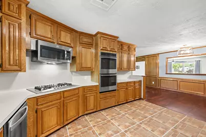 616 Cannan Drive, Angleton, TX 77515 - Photo 14