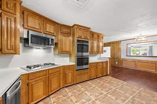 616 Cannan Dr, Angleton, TX 77515 - Photo 14