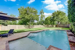 1217 Althea Dr, Houston, TX 77018 - Photo 2