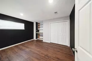 11502 Village Pl Dr, Houston, TX 77077 - Photo 16