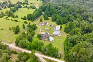 160 Kennedy Dr, Livingston, TX 77351 - Photo 2