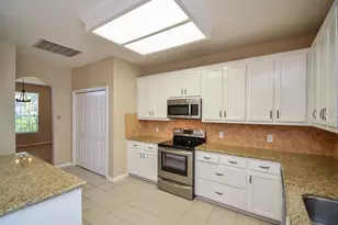 1118 Cambrian Park Ct, Sugar Land, TX 77479 - Photo 8