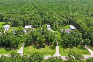 735 County Rd 6324, Dayton, TX 77535 - Photo 32