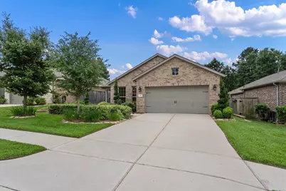 106 E Silky Sephora Court, Montgomery, TX 77316 - Photo 2