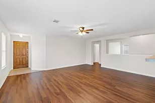 9223 Windswept Grove Dr, Houston, TX 77083 - Photo 4