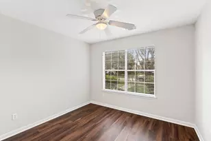 9223 Windswept Grove Dr, Houston, TX 77083 - Photo 18
