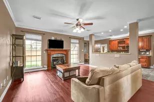 61 Parsley Ct, Lake Jackson, TX 77566 - Photo 10