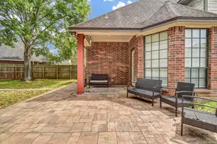 61 Parsley Ct, Lake Jackson, TX 77566 - Photo 32