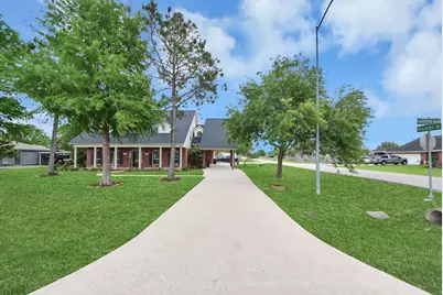 3002 Kathleen Drive, Baytown, TX 77523 - Photo 32