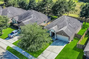 9043 Nina Rd, Conroe, TX 77304 - Photo 30