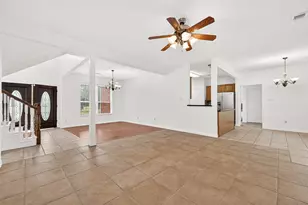 16118 Craigshire Ct, Spring, TX 77379 - Photo 6