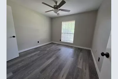 12738 Shannon Hills Drive, Houston, TX 77099 - Photo 18