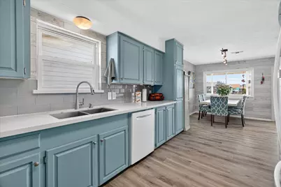 959 Bonita Street, Bayou Vista, TX 77563 - Photo 14