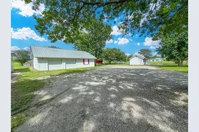 18027 W Clover Lane, Alvin, TX 77511 - Photo 2