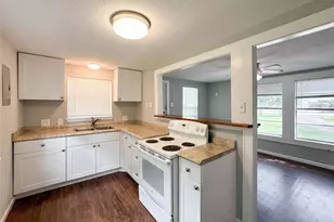 18027 W Clover Ln, Alvin, TX 77511 - Photo 12