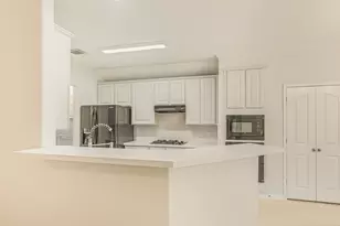 71 N Queenscliff Cir, The Woodlands, TX 77382 - Photo 4