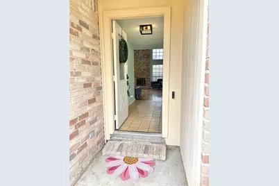 2519 Carriage Lane, Stafford, TX 77477 - Photo 2