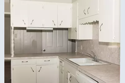 108 Chandler Drive, Baytown, TX 77521 - Photo 22