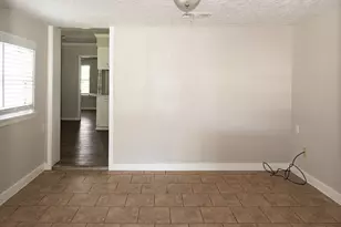 108 Chandler Dr, Baytown, TX 77521 - Photo 26