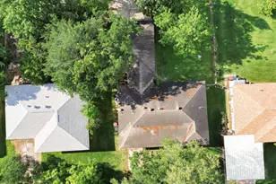 108 Chandler Dr, Baytown, TX 77521 - Photo 40