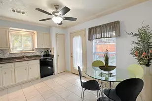 10707 Misty River Dr, Houston, TX 77086 - Photo 8